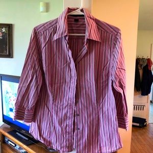 Three-quarter sleeve button down striped shirt